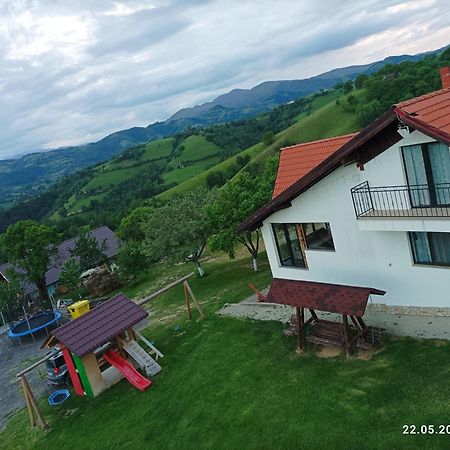 Casa Din Livada, Poiana Marului, Brasov Villa Exterior photo